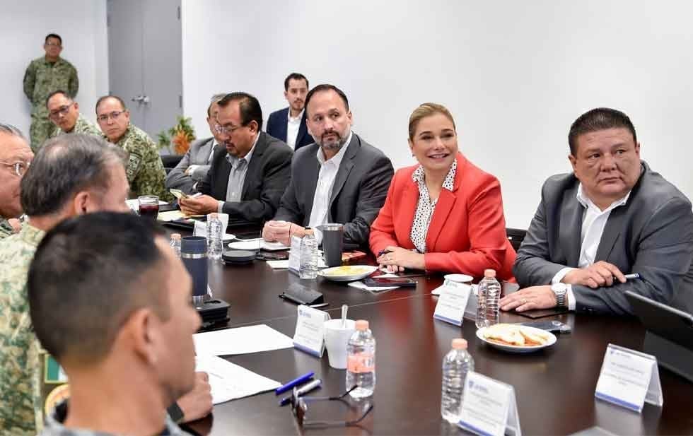 MARU CAMPOS SE REUNE EN LA MESA ESTATAL DE CONSTRUCCION DE PAZ PARA REFORZAR LA SEGURIDAD