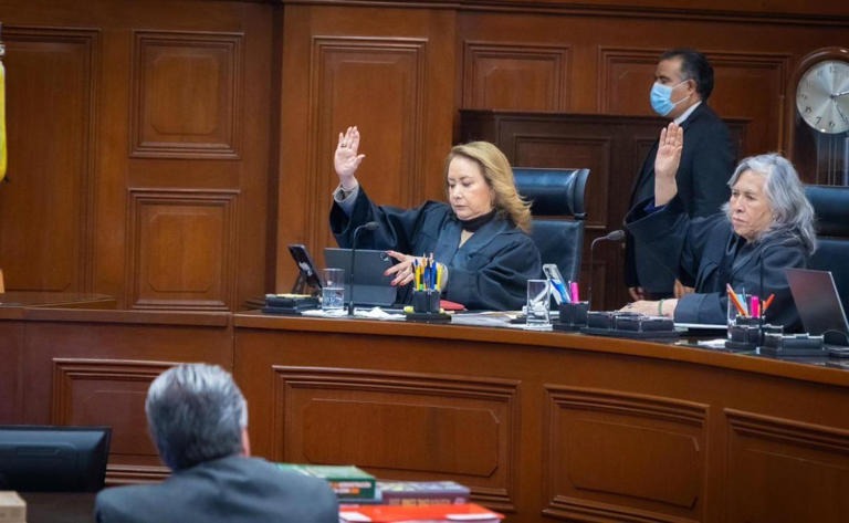 La Suprema Corte admite amparo de Salinas Pliego contra adeudos fiscales